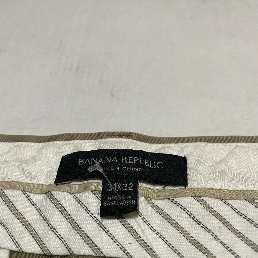 Banana Republic Aiden Chino Pants Mens 31 X 30.5 Khaki Flat Front Stretch Cotton